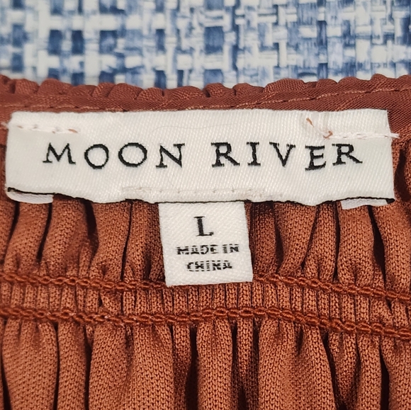 Elegant Brown Long Sleeve Dress - Picture 7 of 9